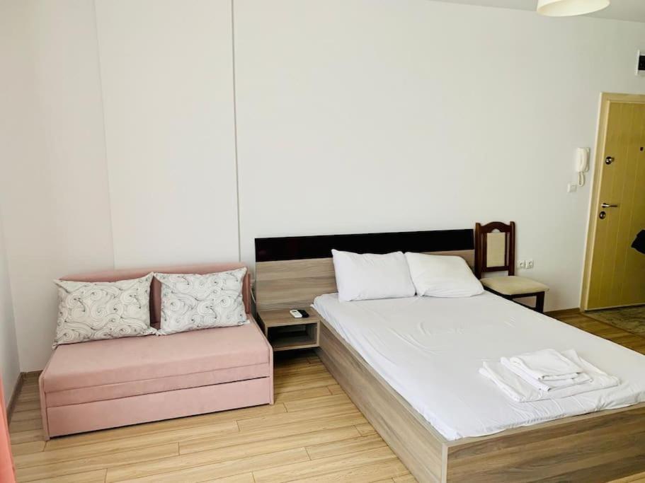 Romantic Rose Apartment โซเฟีย ภายนอก รูปภาพ